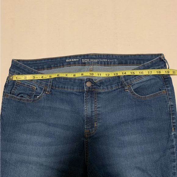 Old Navy Mid-Rise Super Skinny Jeans Size 18 - Picture 5 of 9